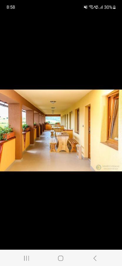 Apartamente Mano Apartmanok Praid Exterior photo